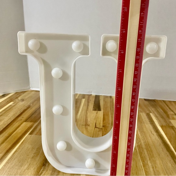 Marquee-Style Light Up Letter U Round Bulbs Hangs Sits Childs Room Decor - Picture 5 of 9